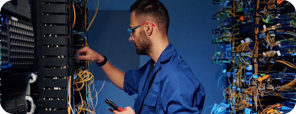 Shuffle architecture benefits for AI cluster networking